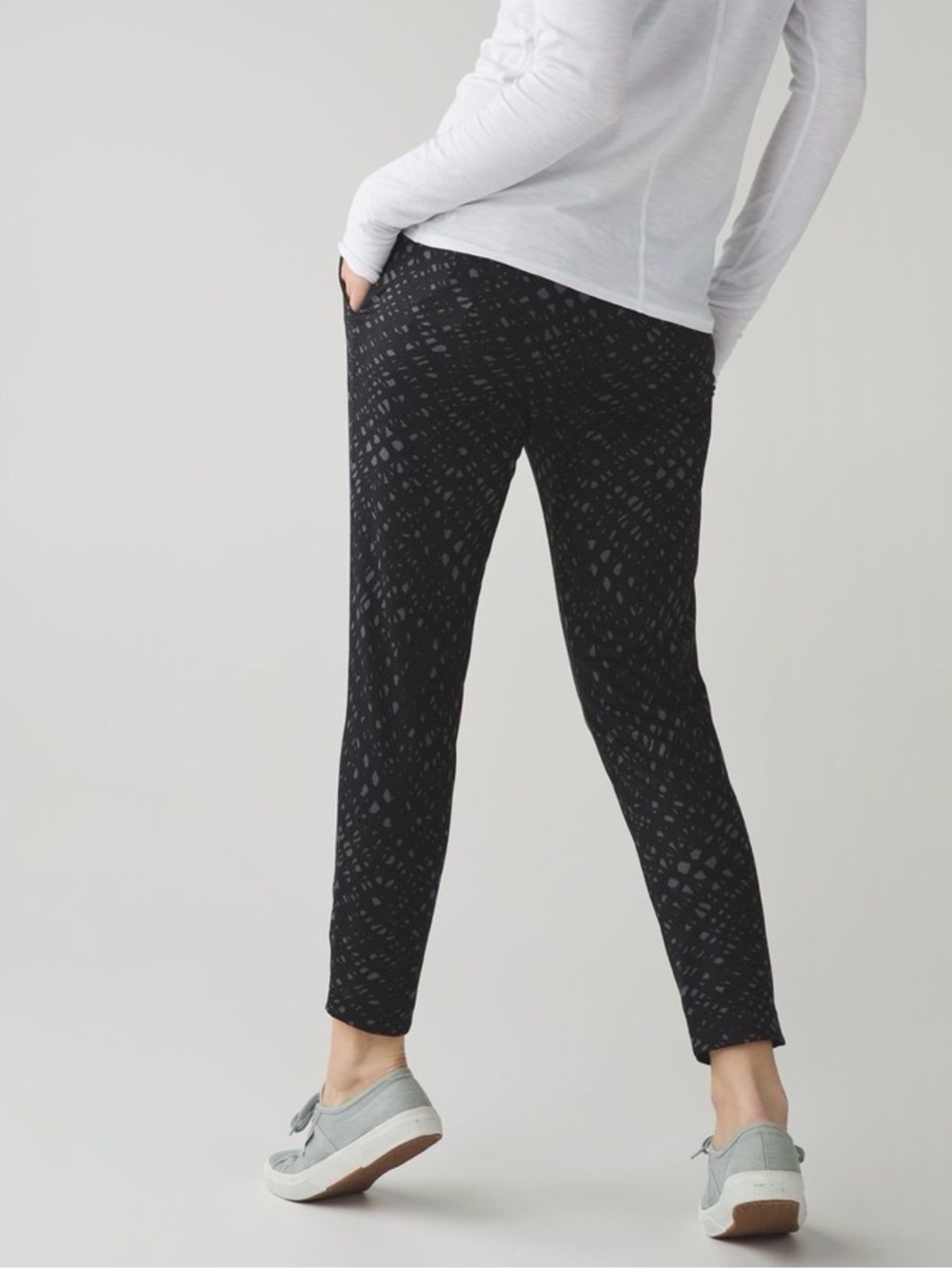 Lululemon Jet Crop (Slim)